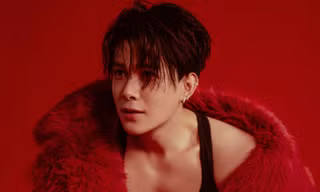 Anh Tú Atus xuất hiện với 'visual' chuẩn idol K-pop, hóa tổng tài siêu ngầu