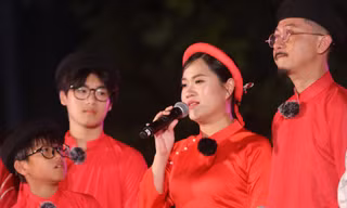 Lâm Vỹ Dạ lần đầu kể về bước ngoặt cuộc đời khi mẹ mất, 'chấp niệm' với những người mình yêu thương