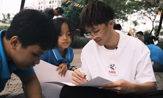 Học trò Binz tại 'Rap Việt' Obito truyền tinh thần sống tích cực, dám thay đổi để hoàn thiện bản thân đến bạn trẻ