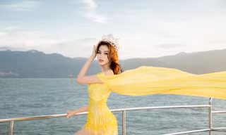 Hoa hậu 'visual mặt mộc cực phẩm nhất V-biz' chỉ cần 'ngồi im' cũng triệu views