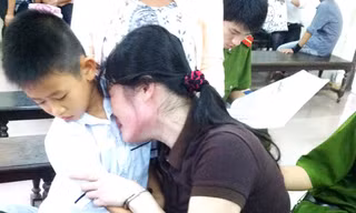 Tòa ơi, cứu em với...