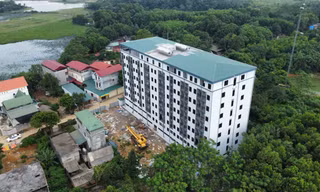 Kiểm tra 'thủ phủ' chung cư mini không phép ở ngoại thành Hà Nội