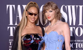 "Ong chúa" Beyoncé ra album mới: Thực hư tin đồn Taylor Swift âm thầm góp giọng