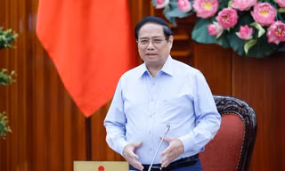 Thủ tướng: Cắt giảm thủ tục, giảm phiền hà cho người nộp thuế 