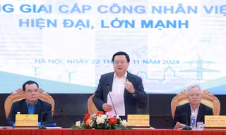 Xây dựng giai cấp công nhân Việt Nam hiện đại