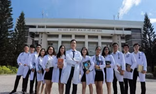Thành lập Trường Đại học Khoa học Sức khoẻ