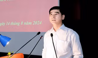 Bí thư Vĩnh Phúc yêu cầu giải bài toán ‘tỉnh giàu nhưng thu nhập của dân không cao’