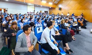 Sinh viên Cần Thơ thảo luận về ứng phó, chống biến đổi khí hậu