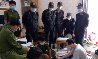 Thu 36 kg vàng, hơn 1 triệu USD từ 16 'chân rết' của bà trùm buôn lậu Mười Tường