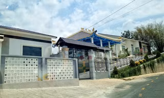Biệt phủ 'mọc' trên đất trồng cây dược liệu tại Núi Sập
