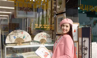 Ngọc Hân váy hồng như công chúa, du ngoạn Hàn Quốc