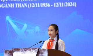 Nữ sinh vùng mỏ làm Phó Chủ tịch Hội đồng trẻ em