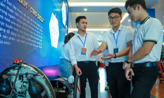 Ấn tượng triển lãm Sắc màu sinh viên Thủ đô