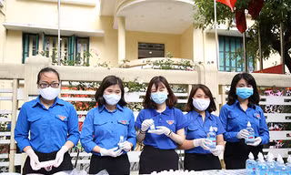 Các đội thanh niên tình nguyện sẵn sàng đồng hành, hỗ trợ người cách ly nhằm phòng chống dịch COVID -19