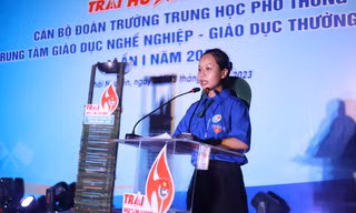 Lần đầu tiên tổ chức Trại huấn luyện cán bộ Đoàn trường học