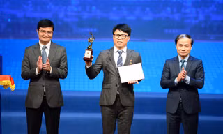 Vinh danh 10 tài năng Quả Cầu Vàng và 20 nữ sinh khoa học công nghệ Việt Nam năm 2022
