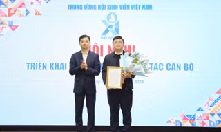 Anh Lê Tuấn Anh giữ chức danh Chánh Văn phòng T.Ư Hội Sinh viên Việt Nam
