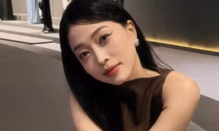 Á hậu Phương Nga gặp sự cố 