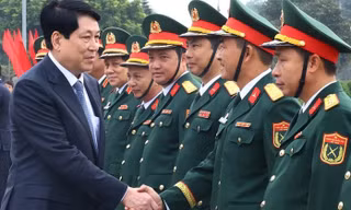 Chủ tịch nước Lương Cường thăm Quân đoàn 12