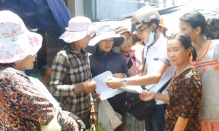 Tiểu thương nghèo ở chợ Kế Xuyên hoang mang vì chủ hụi bỏ đi khỏi địa phương