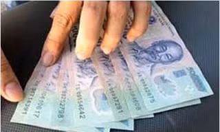 44% thừa nhận phải lót tay khi xin việc