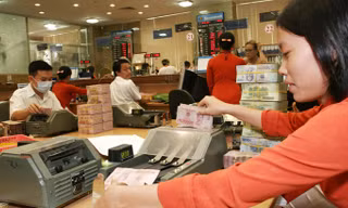 Nợ xấu tăng nhưng không phải ngân hàng nào cũng muốn bán. Ảnh: Như Ý