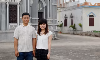 Quyên cùng anh Vũ Văn Kỷ. Ảnh nhân vật cung cấp