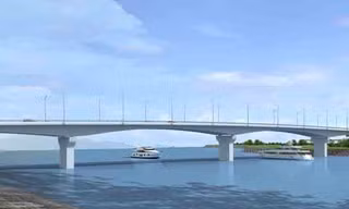 Cầu Việt Trì mới dài 736,5m, rộng 22,5m, gồm 4 làn xe cơ giới, hai làn xe hỗn hợp. Dự án còn có đường dẫn hai đầu cầu và các cầu trên tuyến