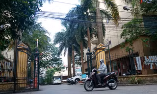 Bộ Xây dựng đã thu hồi được khoảng 20 căn hộ khu nhà công vụ Hoàng Cầu (phường Ô Chợ Dừa, Đống Đa, Hà Nội). Ảnh: Ngọc Châu