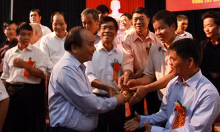 Phó Thủ tướng Nguyễn Xuân Phúc với các đại biểu tại Hội nghị. Ảnh: T.D