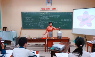 Để đáp ứng chương trình SGK mới, theo TS Trịnh Ngọc Thạch cần phải đào tạo lại đội ngũ giáo viên ngay từ bây giờ