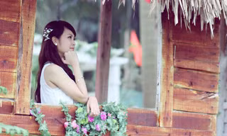 Trở về nước, Phương Lan dũng cảm mở công ty nội thất của riêng mình, đối tác chủ yếu của cô là người Nhật và người nước ngoài. Công ty mới thành lập một năm nhưng đã làm ăn rất tốt. 