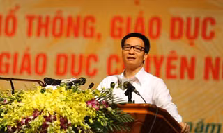Phó Thủ tướng Vũ Đức Đam phát biểu tại hội nghị sáng 29/7. Ảnh: Như Ý