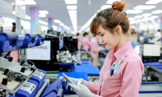 Đề nghị sớm giảm giờ làm, cải cách tăng lương cho cán bộ, công chức