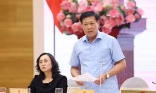 Thứ trưởng Bộ Y tế: Đấu thầu thuốc quan trọng là 'công khai, minh bạch, không có lợi ích nhóm'