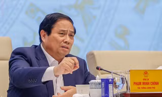 Thủ tướng yêu cầu tổng rà soát tài khoản ngân hàng, sim điện thoại
