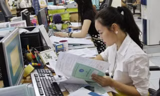 Tạm dừng giải quyết chế độ với cán bộ không tái cử, tái bổ nhiệm tại địa phương