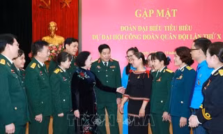 Thường trực Ban Bí thư tiếp Đoàn đại biểu dự Đại hội đại biểu Công đoàn Quân đội
