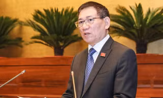 Trình Quốc hội tăng lương cơ sở lên 1,8 triệu đồng từ 1/7/2023