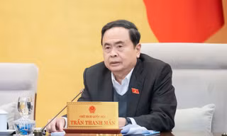 Chủ tịch Quốc hội: ‘Bệnh viện xây rồi bỏ hoang tôi rất sốt ruột’