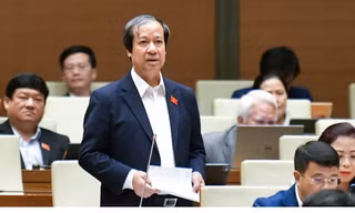 Bộ trưởng Nguyễn Kim Sơn phản hồi về chế độ tiền lương giáo viên mầm non