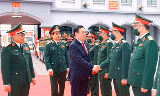 Chủ tịch Quốc hội thăm và làm việc với Tổng cục II, Bộ Quốc phòng