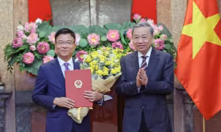 Chủ tịch nước Tô Lâm trao quyết định bổ nhiệm Phó Thủ tướng, Bộ trưởng Công an