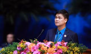 Đề xuất tăng ngày nghỉ lễ tết, đổi mới chế độ lương tối thiểu vùng, hướng tới lương đủ sống