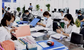 Công bố Chỉ số SIPAS: 90% người dân nói 'không phải đưa tiền ngoài quy định' cho công chức