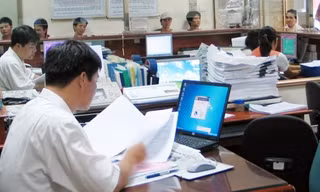 Bộ Nội vụ đề xuất loạt quy định mới về biên chế công chức 