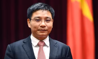 Ông Nguyễn Văn Thắng, Chủ tịch UBND tỉnh Quảng Ninh vừa được công nhận là Hiệu trưởng Trường ĐH Hạ Long