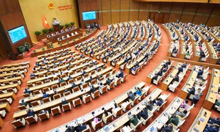 Những quyết sách lịch sử trong ‘kỳ họp lịch sử’ 