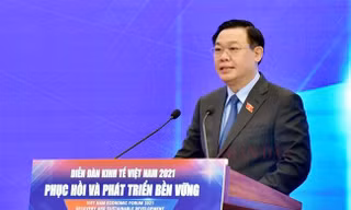 Trao đổi nhiều vấn đề nóng ở Diễn đàn Kinh tế - Xã hội Việt Nam 2022 