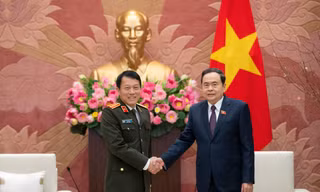 Chủ tịch Quốc hội làm việc với lãnh đạo Bộ Công an